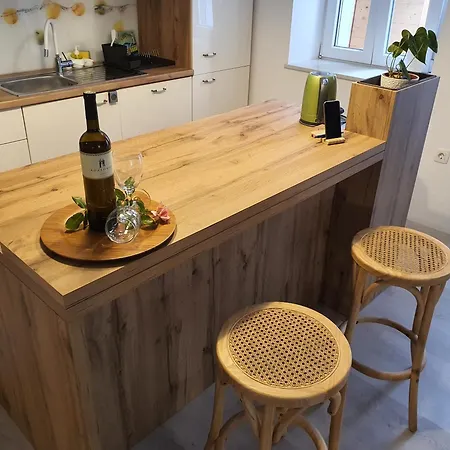 Kuca Za Odmor Zinzula Ferienhaus *