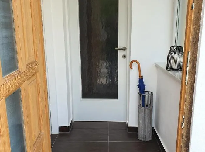 Kuca Za Odmor Zinzula Дом отдыха *