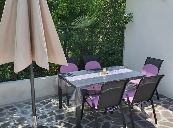 Kuca Za Odmor Zinzula 度假居